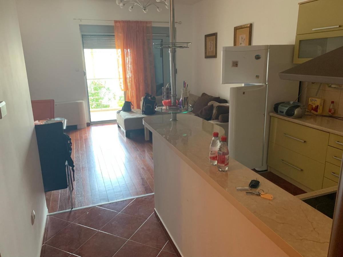Apartment With Swimmingpool, Seaview And Large Terrace, 1St Floor, Min 2 Persons 多布罗塔 外观 照片