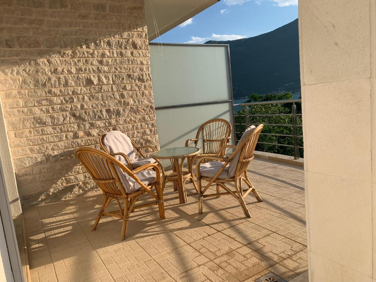 Apartment With Swimmingpool, Seaview And Large Terrace, 1St Floor, Min 2 Persons 多布罗塔 外观 照片